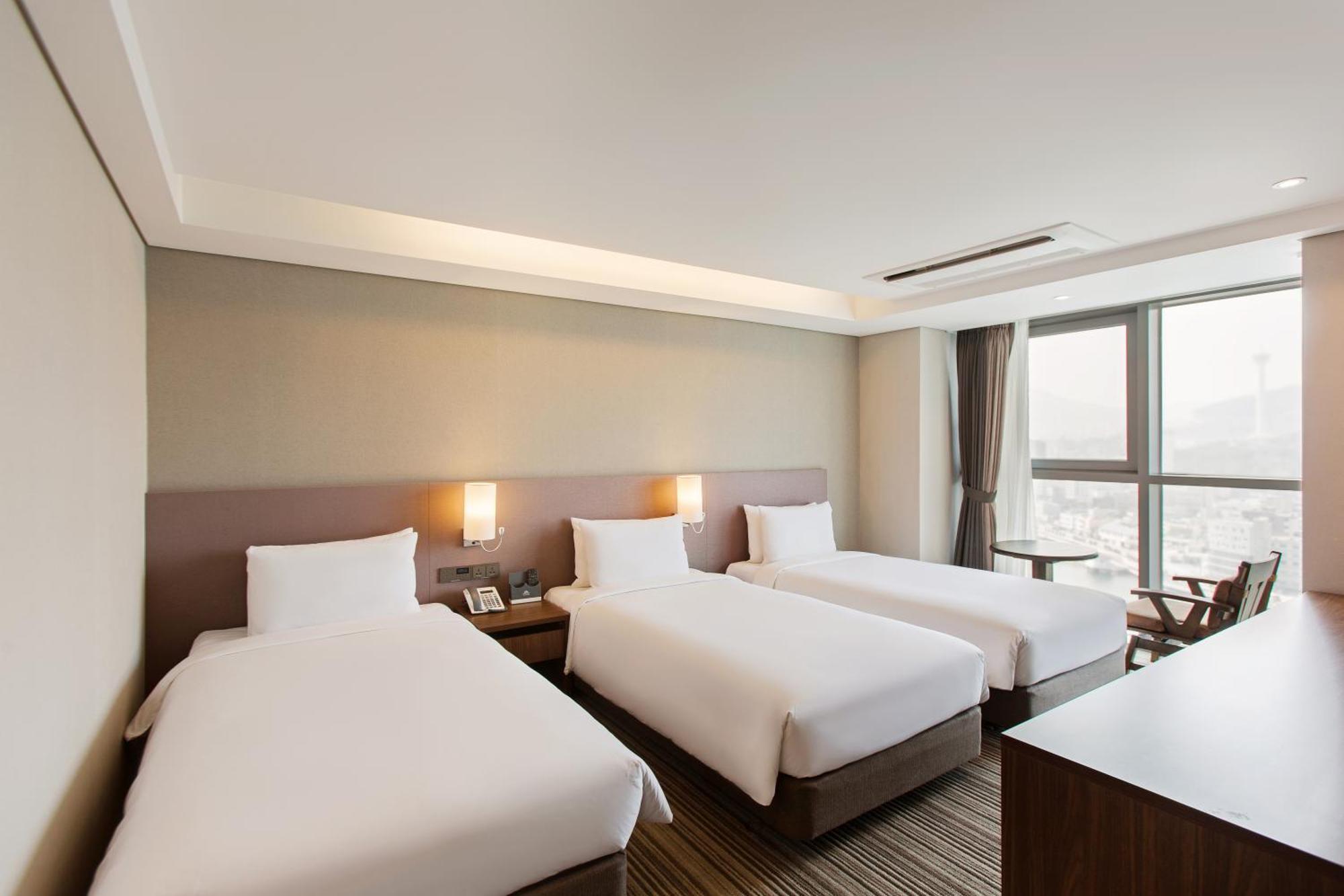 Hotel Adela Busan Bagian luar foto